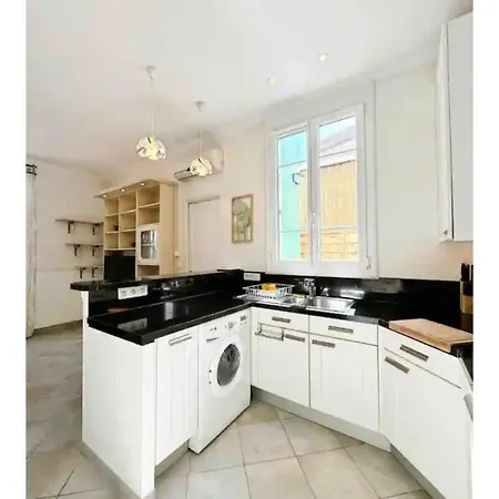 2pieces, Calme, Proche Appartement *
